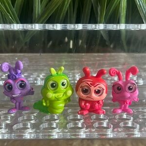 DIsney Neon Pops Doorables Bugs with Francis!